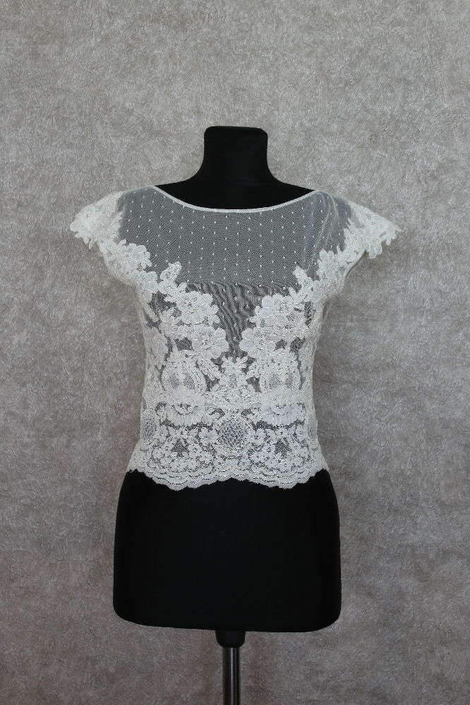 Blouse en dentelle sur mesure par LILIYA ATELIER #947