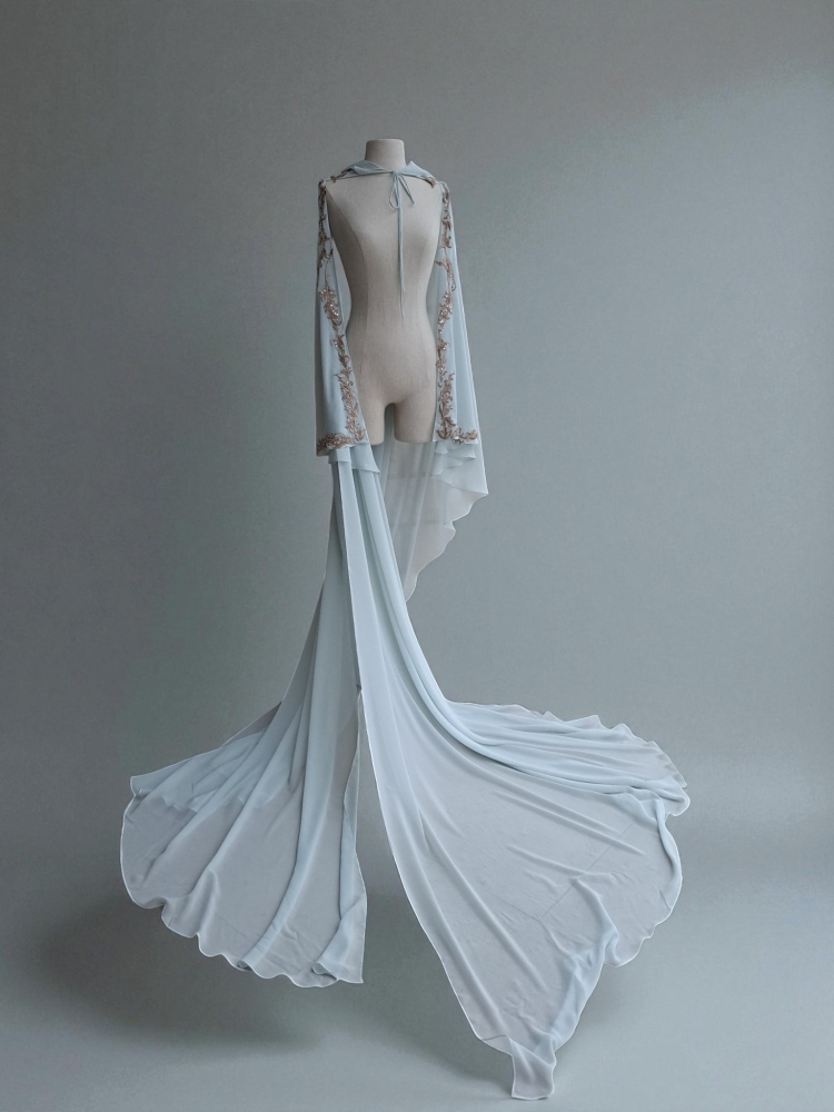 Cape de Mariee colore Liliya Atelier #1225
